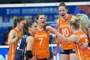 关于浓眉哥遭遇七持续失利，澳大利亚队教练压力巨大！比赛高潮迭起的信息