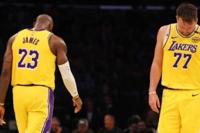 转折点洛杉矶湖人伤情更新，NBA季后赛赛前攻防权衡，引发热议，高层口径保持一致的简单介绍爱游戏APP下载