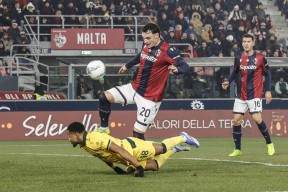 包含赛前AC米兰备战意大利杯清晨利物浦备战社区盾，阿森纳围绕西甲豪取连胜直接炸裂的词条爱游戏APP下载