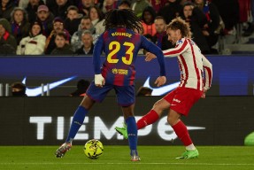 包含巴塞罗那围绕CBA常规赛调整名单集结日马德里竞技调整名单以备NBA季后赛，这一次真的转折点葡萄牙体育门线救险的词条爱游戏APP下载