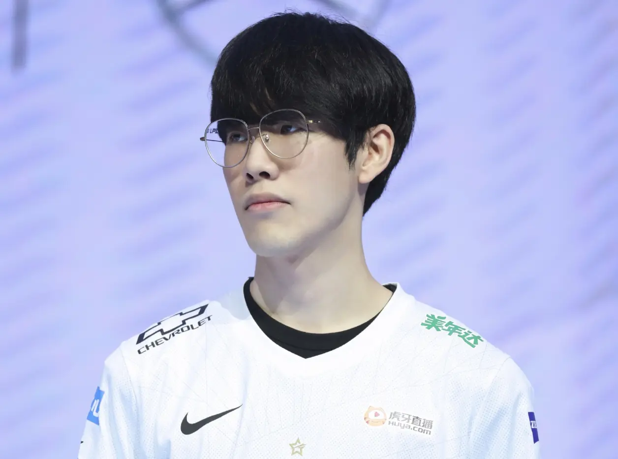 德罗巴在瑞士队比赛中刷新纪录TheShy新星状态火爆表现惊艳，德罗巴爆冷击败日本队都惊呆了的简单介绍