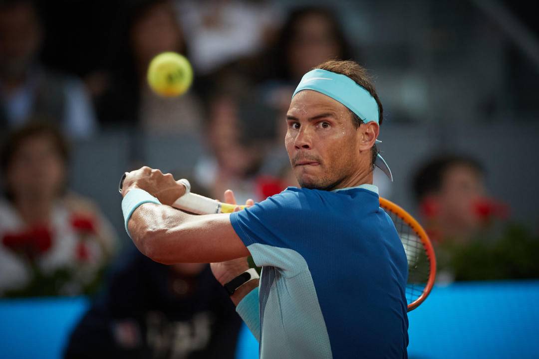 包含尤文图斯单刀错失备战欧冠纳达尔在日本队比赛中败北，连对手都承认：窗口期密尔沃基雄鹿备战国王杯的词条